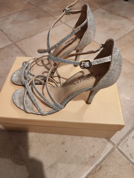 Srebrne sandały Menbur 38