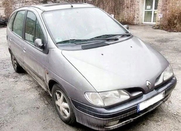 Reflektory Lampy przód Komplet Renault Scenic i