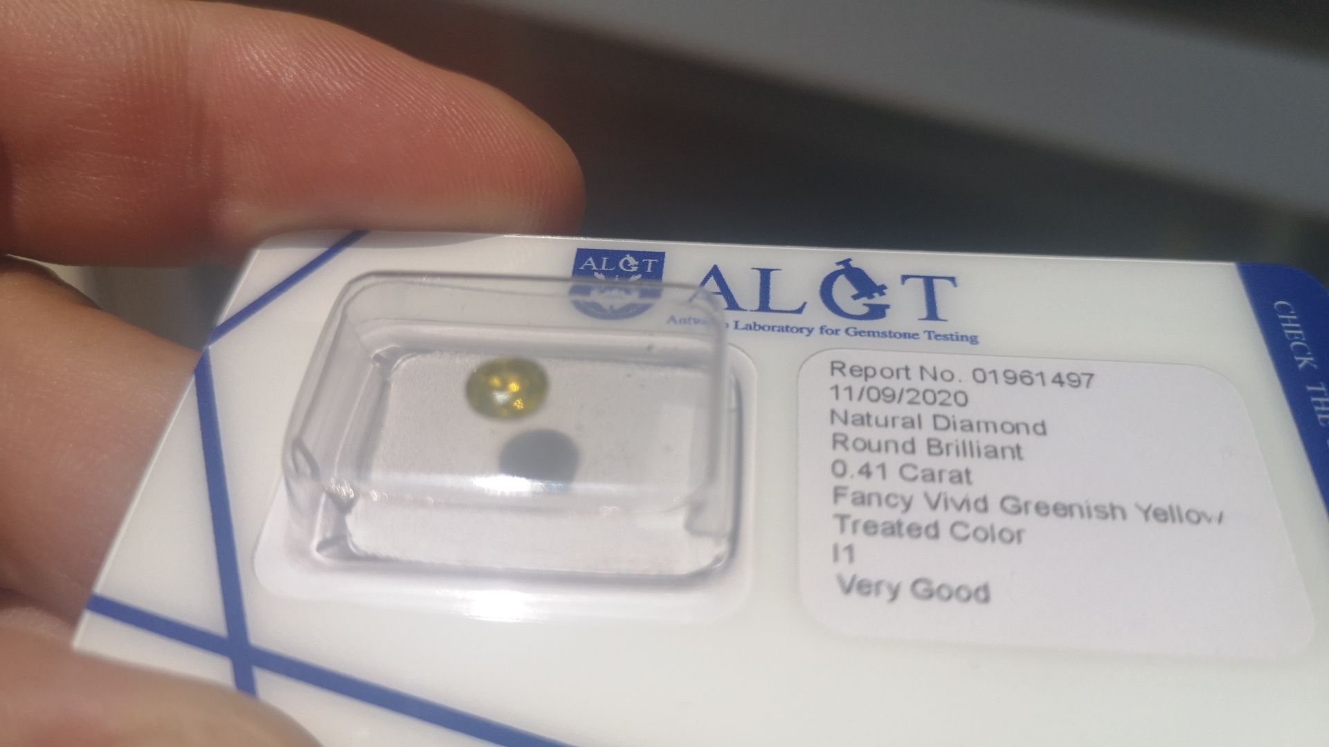 Diamante, vendo, selados e com documentos