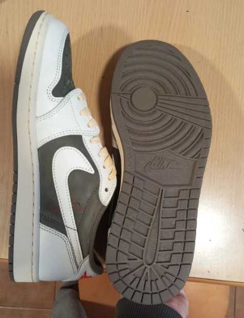 Jordan 1 Retro Low OG SP Travis Scott Reverse Mocha R.40