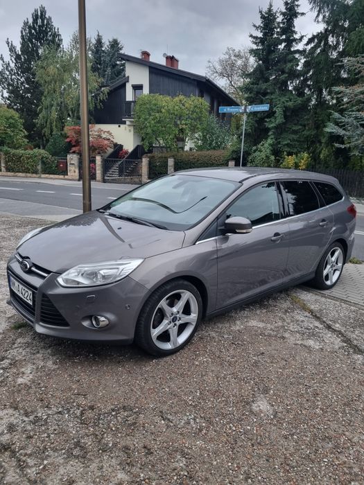 Focus mk3 1.6 benzyna 6 biegów Titanium Xenon Led Nawigacja