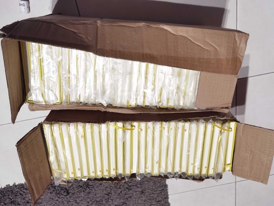 Bloco de notas sem linhas capa dura amarela