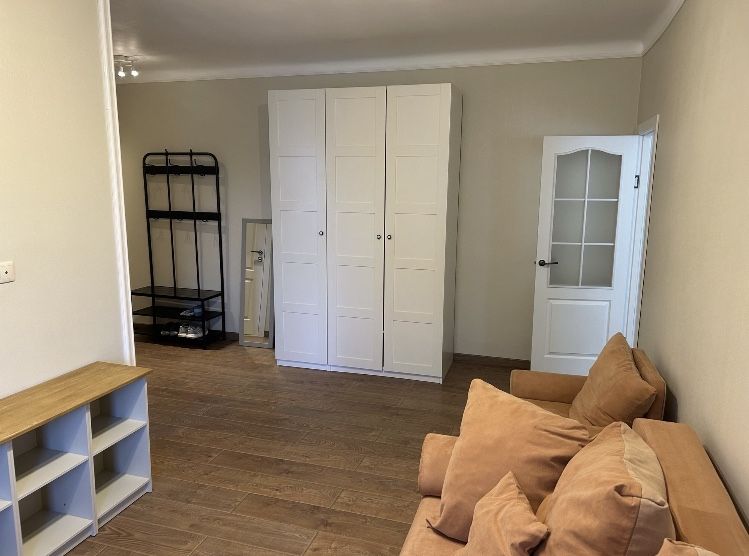 Продам 2 кім. квартиру ЦЕНТР