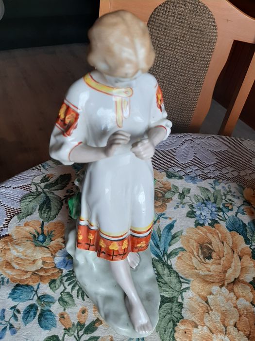 Porcelanowe figurki polonne PRL całość
