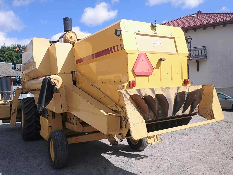 Kombajn New Holland Tx 32