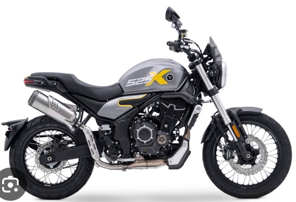 Voge 525 acx, tipo scrambler