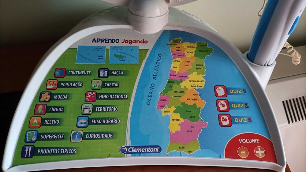 Globo interativo Clementoni