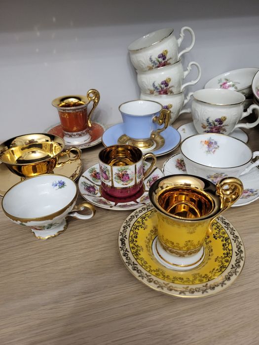 Stare filiżanki sprzedam!