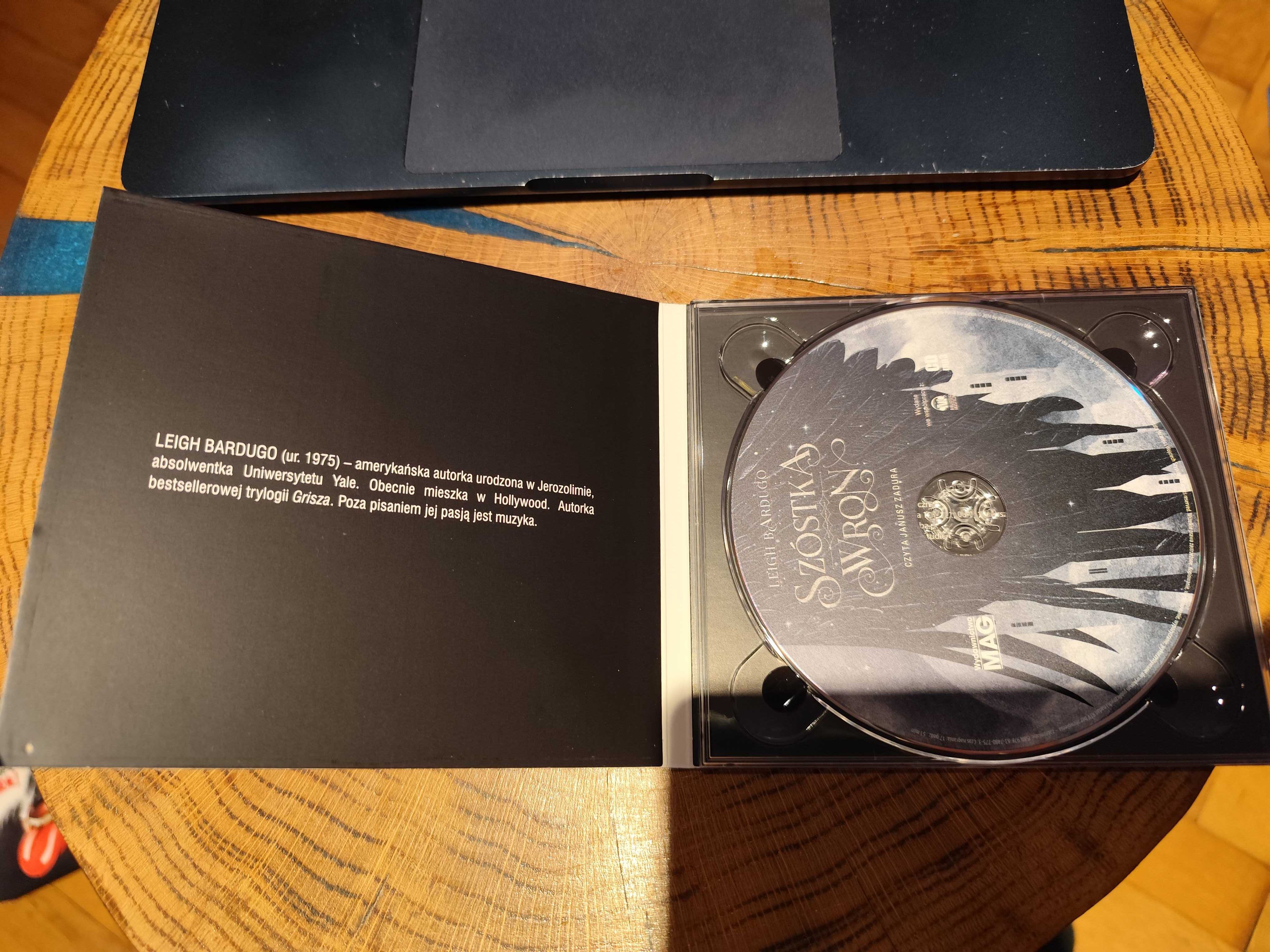 Szóstka Wron Leigh Bardugo czyta Janusz Zadura audiobook CD