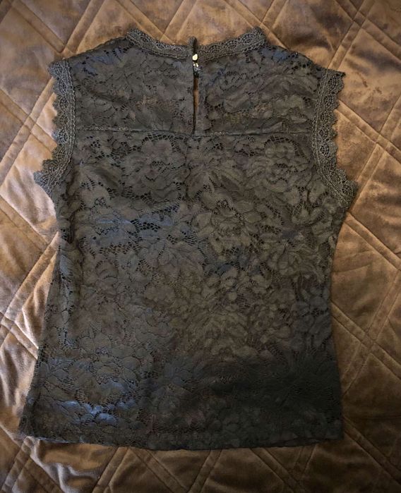 Блуза нова, розмір S, з мереживом