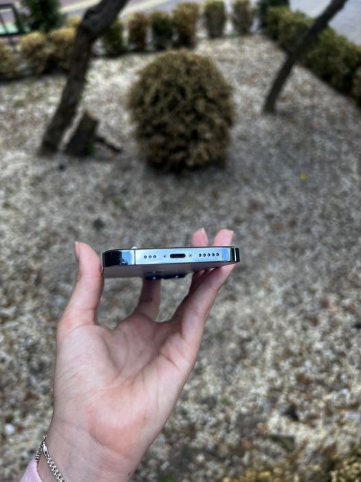 iPhone 13 Pro 128 GB + AirPods Pro 2