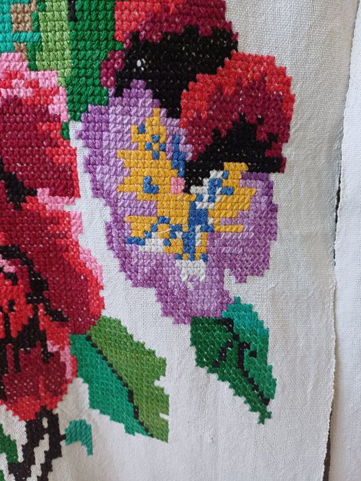 Рушник вишитий хрестиком