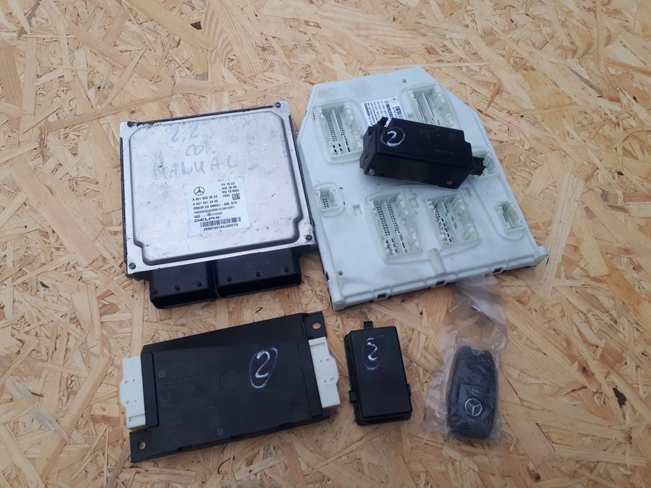 MERCEDES SPRINTER 907 316 KOMPUTER SILNIKA ZESTAW STARTOWY 6519003603