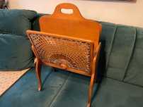 Stary drewniany gazetnik Vintage z PRL-u