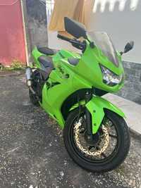 Kawasaki ninja 250 R 33 cv