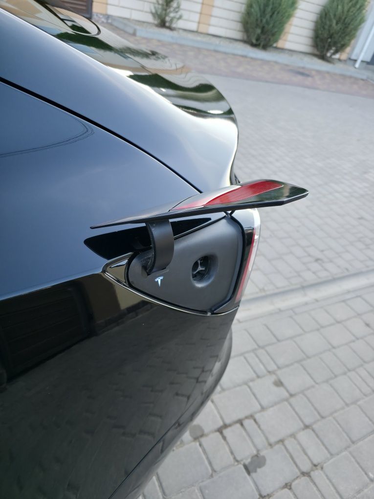 Продам Tesla model 3 2022 lfp