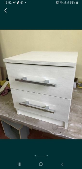 Тумбочки прикроватные 1000грн.