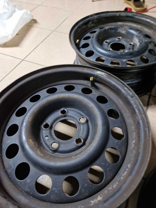 Jantes originais VOLVO 740GL R15 em bom estado