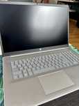 Pilne! Laptop HP 17 cali stan idealny