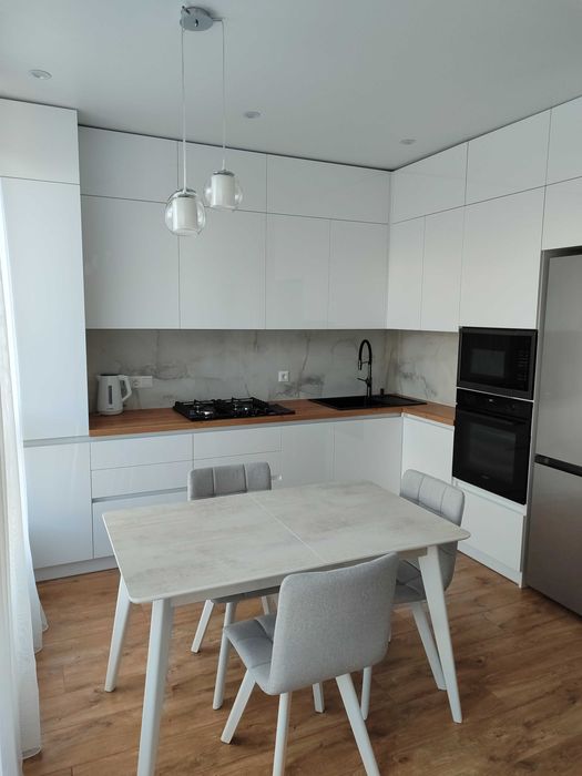 Подобова квартира в центрі