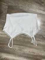 biały crop top z koronką topik coquette aesthetic soft