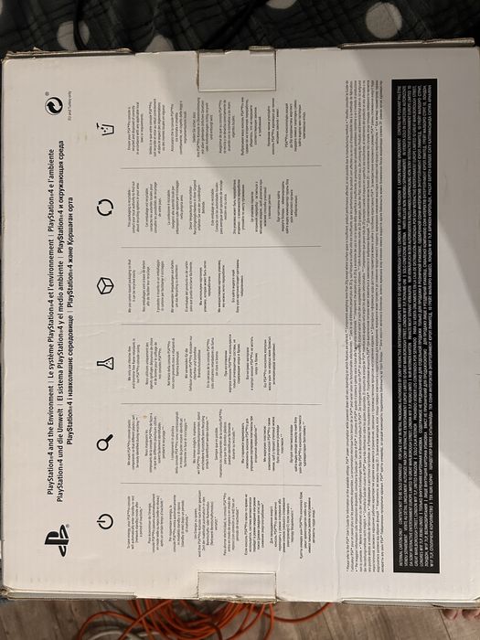 Sprzedam konsolę PS4 pro 1tb