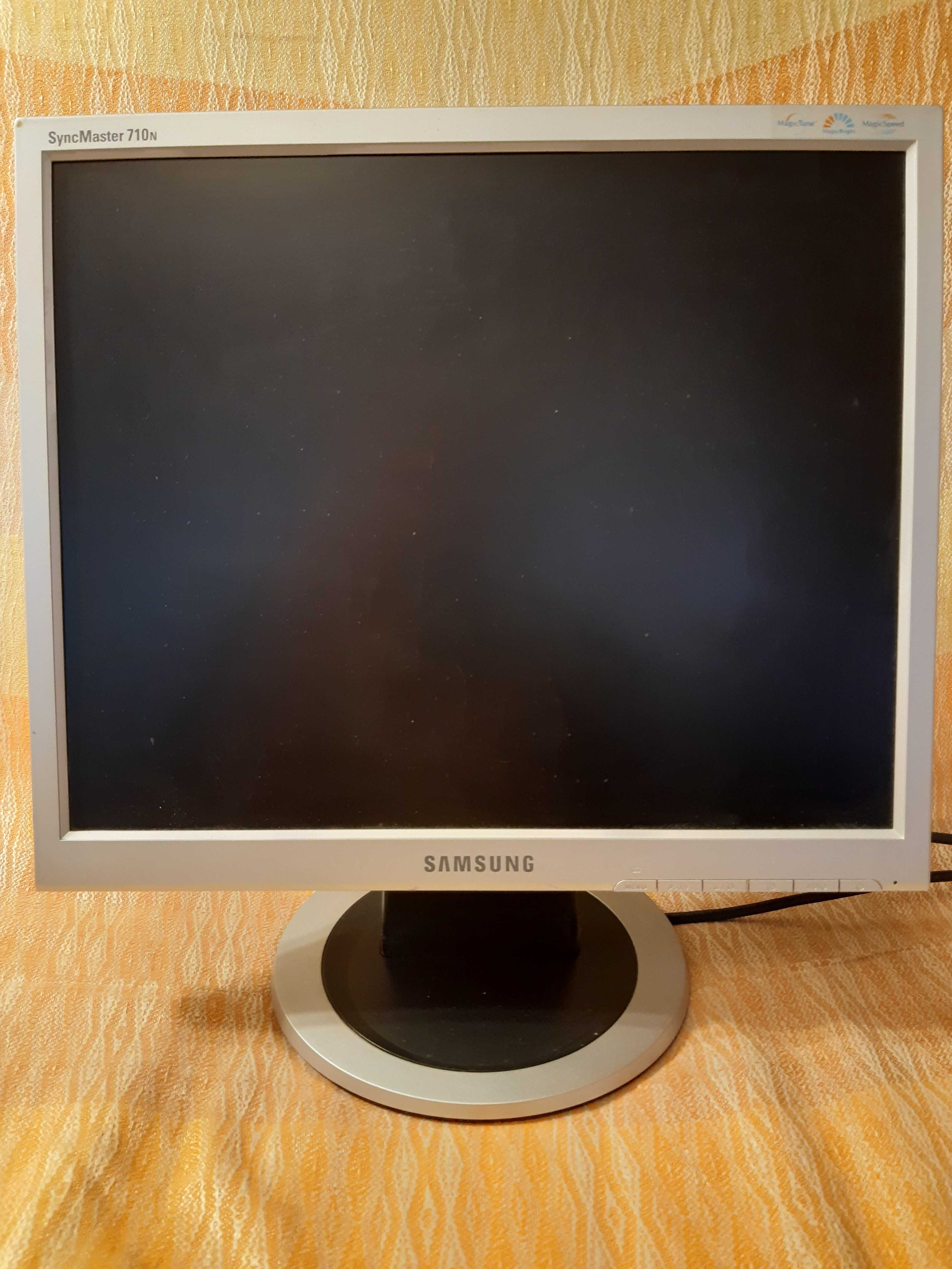 Monitor 17” Samsung 710N  SyncMaster Stan b. dobry   TANIO  !!