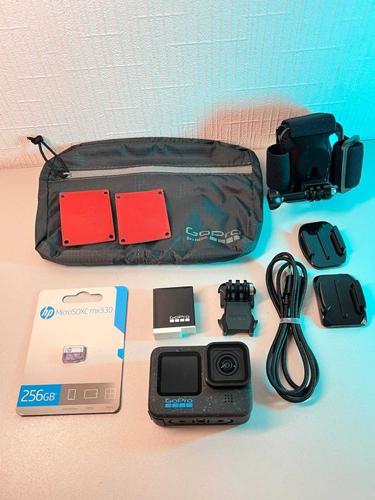 Екшн-камера GoPro Hero 12 з великим комплектом