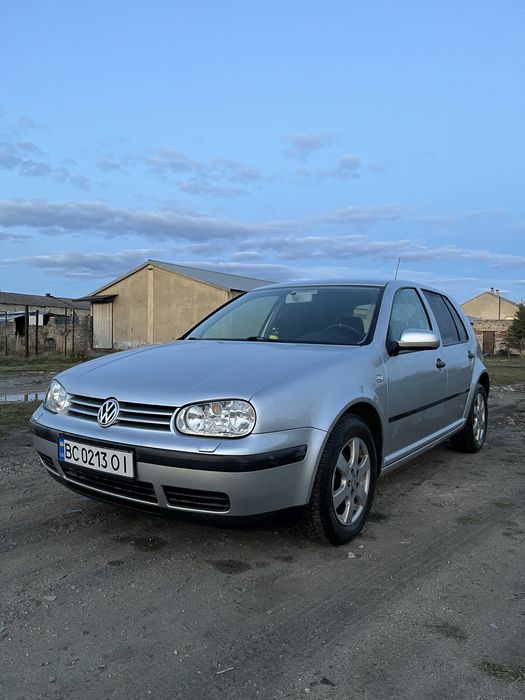 Golf 4, 1.4 бензин, 2001