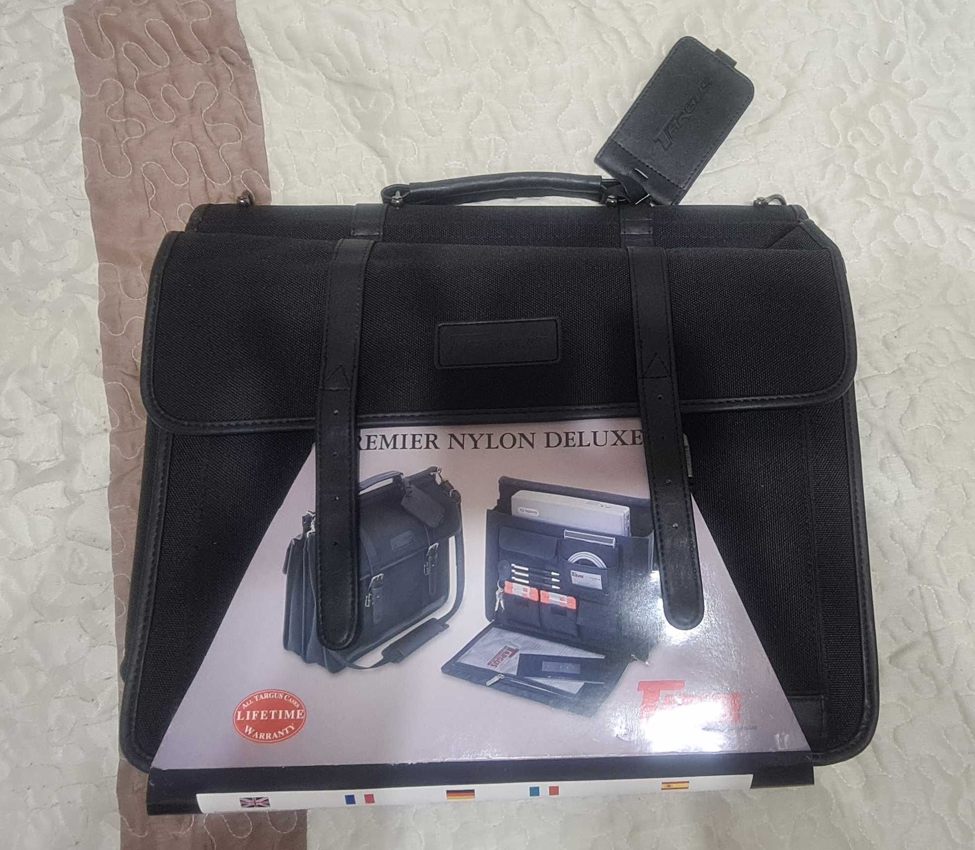 Solidna duża nowa torba na laptopa TARGUS Model CF 93 z metkami