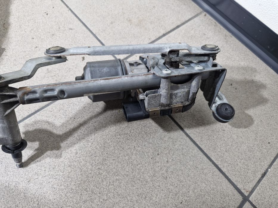 Mechanizm wycieraczek vw golf 5 plus