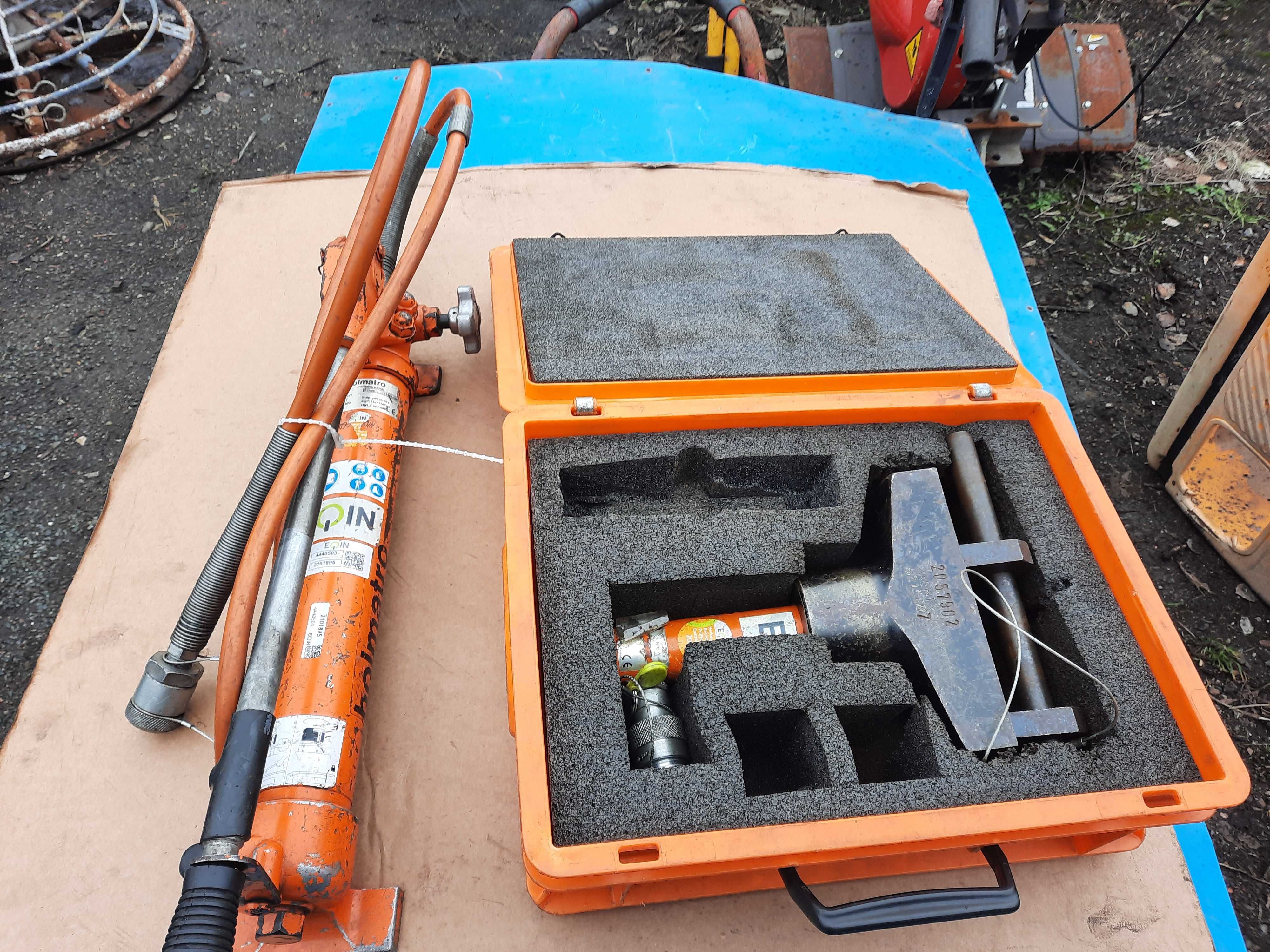 Pompa hydrauliczna ręczna holmatro HTW 700 A + siłownik