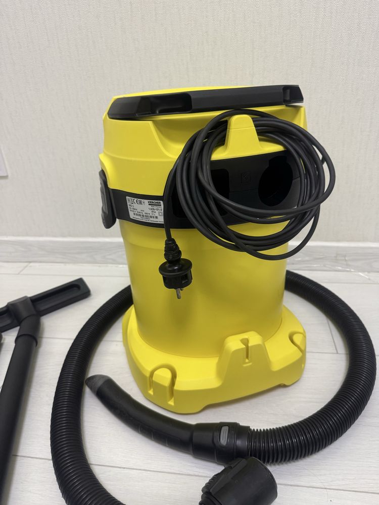 Karcher WD-3 пылесос, пилесмок