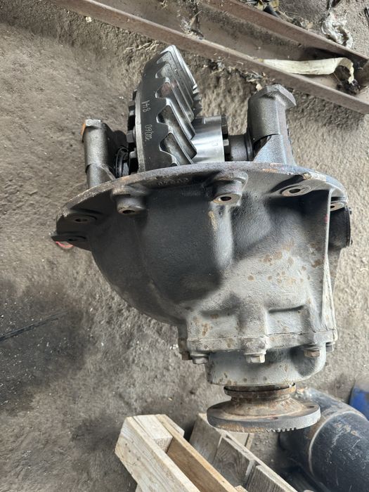 Задней редуктор Ман командор