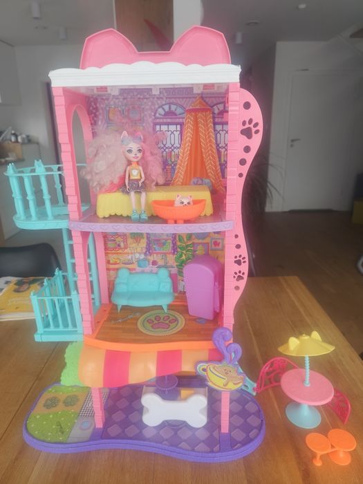 Enchantimals domek miejski z kawiarnią