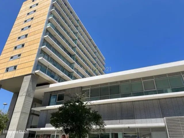 Escritório de luxo com excelente localização, dimensão e rentabilidade