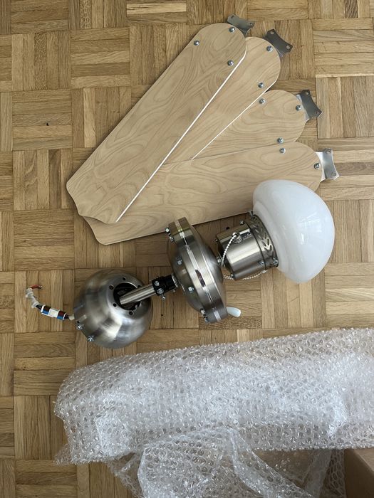 Lampa z wentylatorem duża / Wentylator sufitowy