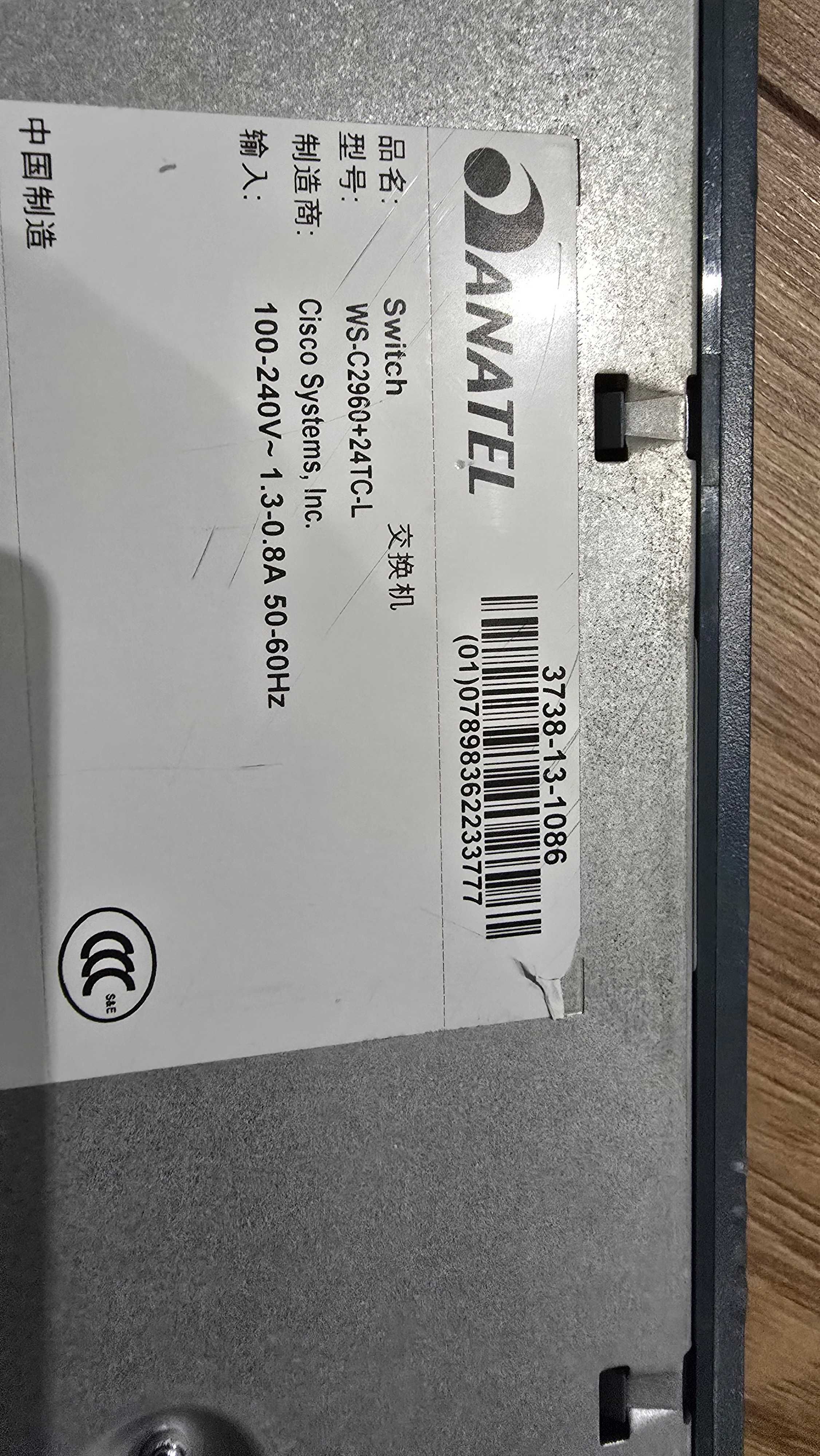 Switch Cisco Catalyst WS-C2960+24TC-L