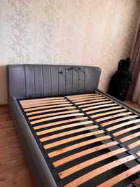 Ліжко двоспальне 180*200 з матрацом і підйомним механізмом