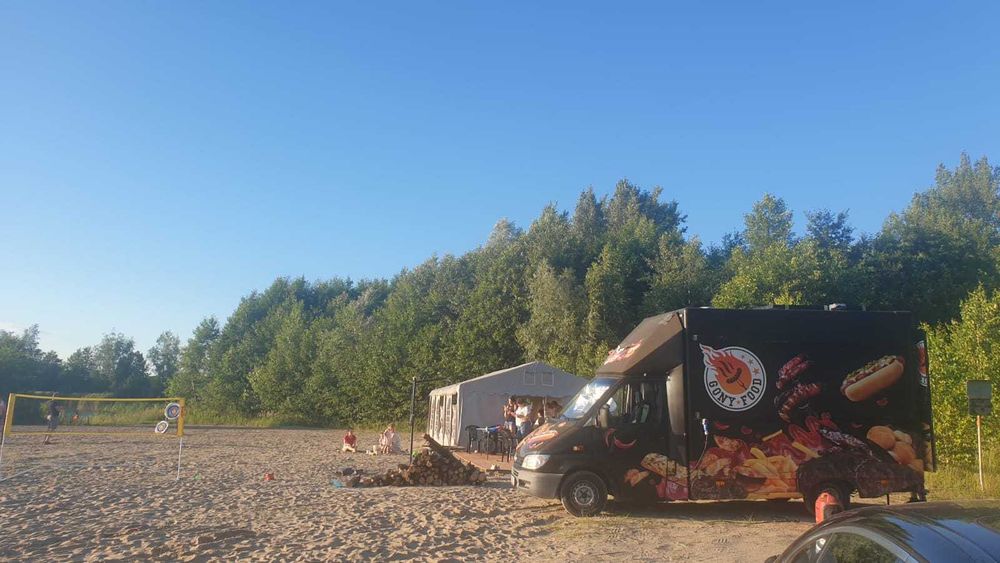 Food truck obsługa imprez plenerowych okolicznościow firmowych eventów