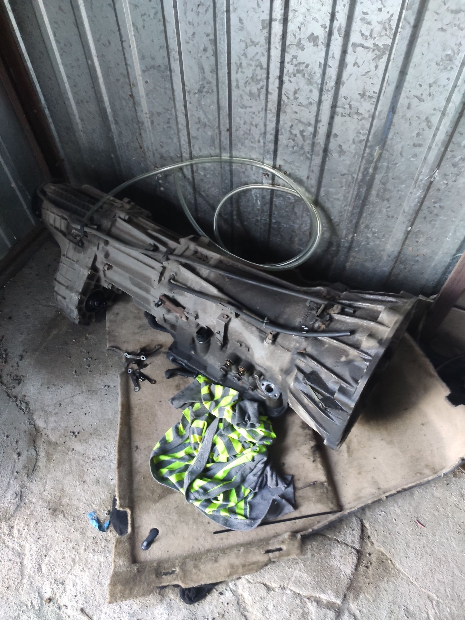 Infiniti FX 35 Alternator , Skrzynia automatyczna ,  reduktor