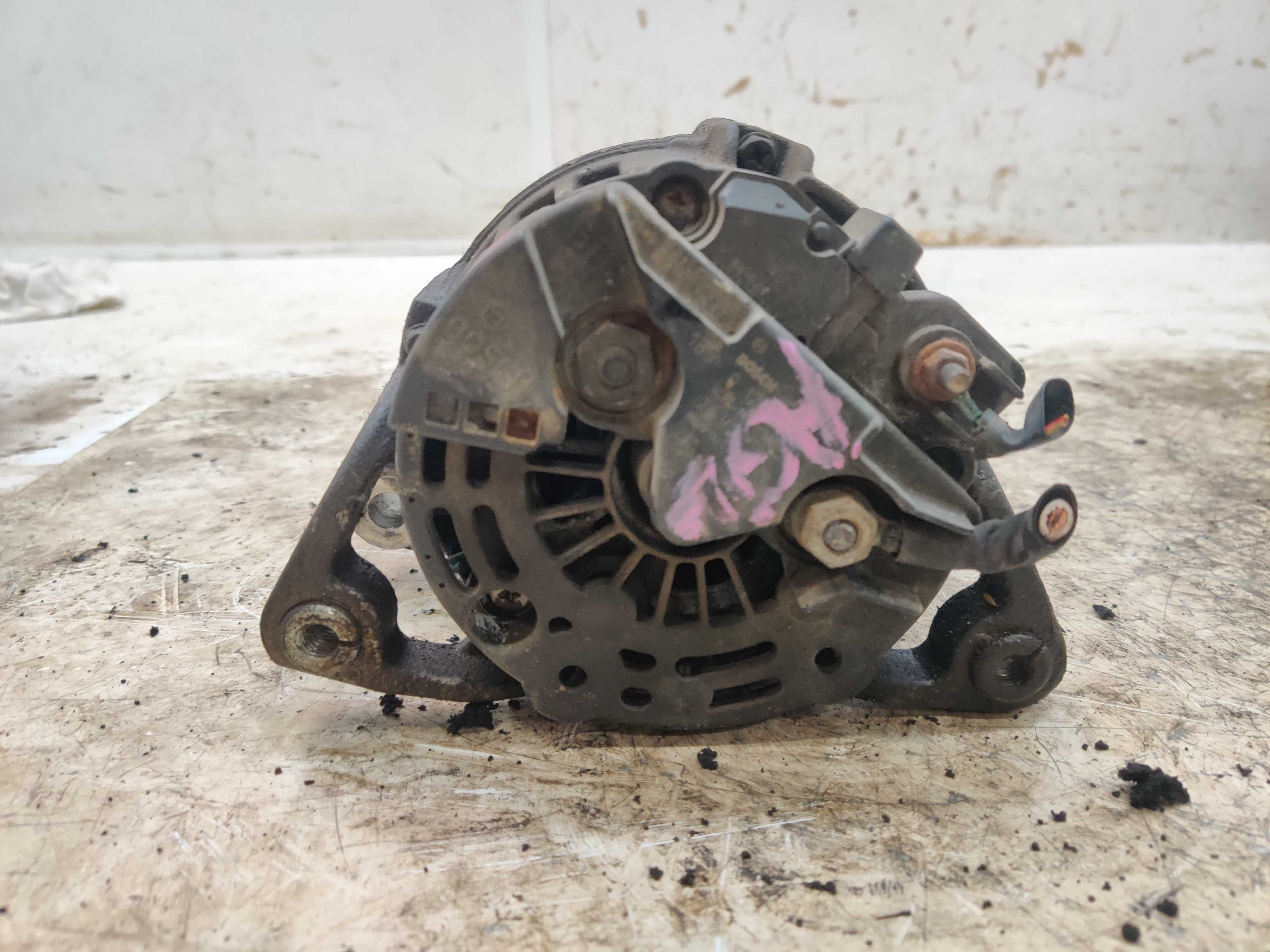 Opel Astra H 1.4 Alternator