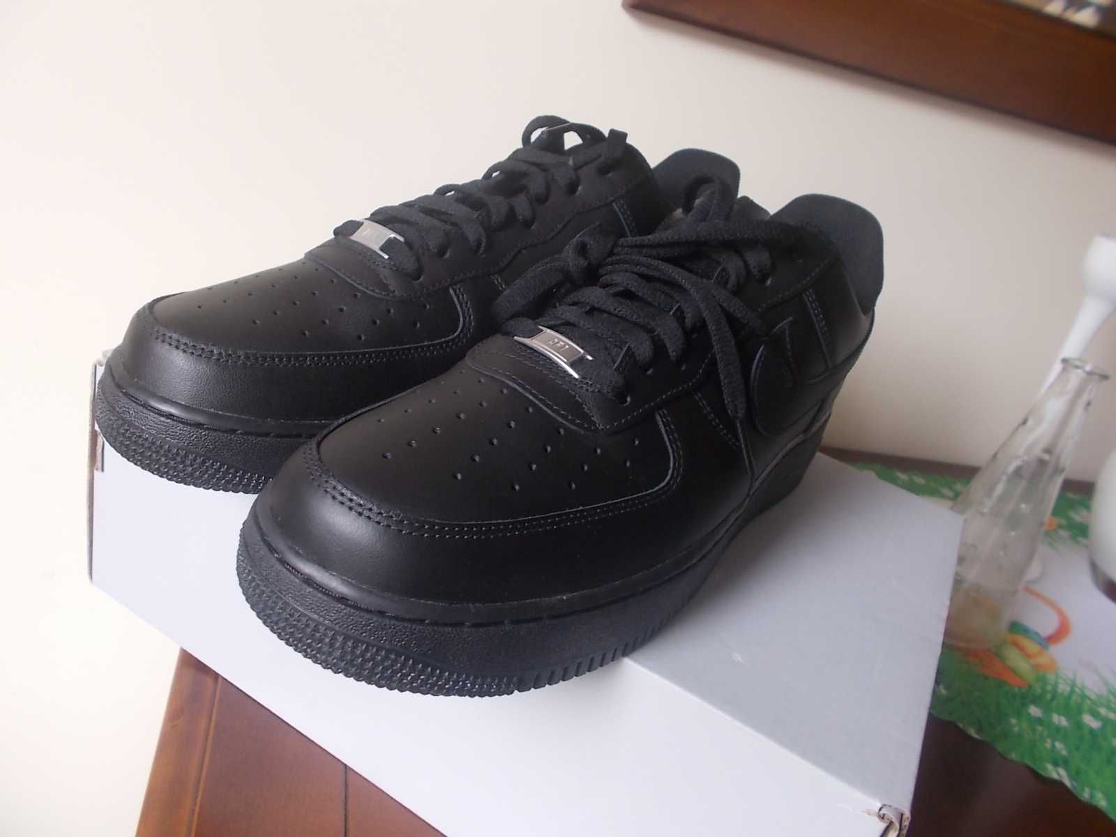 (r. 46- 30 cm) Nike Air Force 1 Low '07 Black Black CW2288,-001