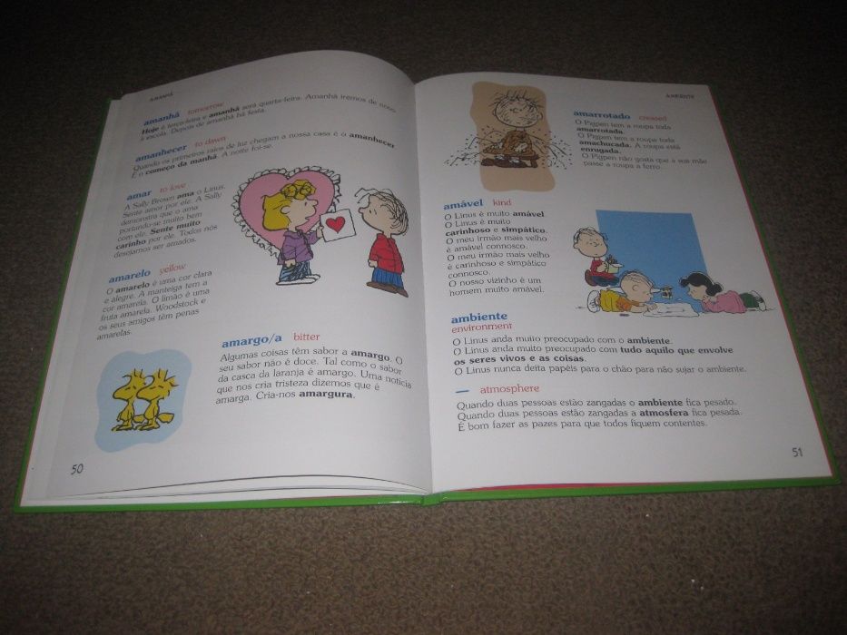Livro “O Dicionário do Charlie Brown”