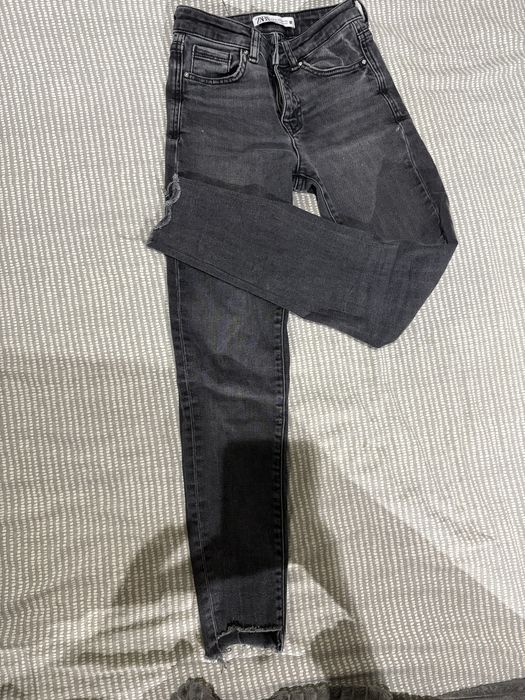 Жіночі джинси zara на високій посадці облягаючі сірі