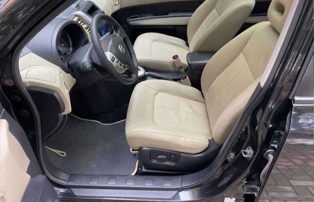 Продам автомобіль NISSAN X-TRAIL