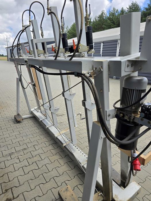 Prasa hydrauliczna do klejenia ramowa/trapezowa 
Marka Feichtner