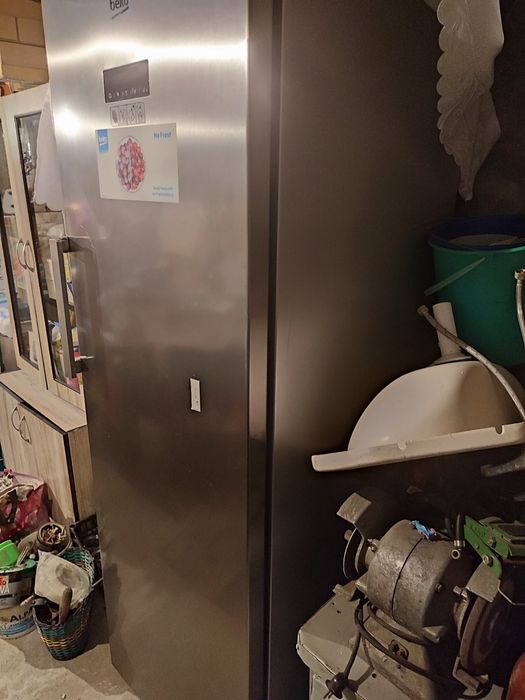 Морозильна камера beko