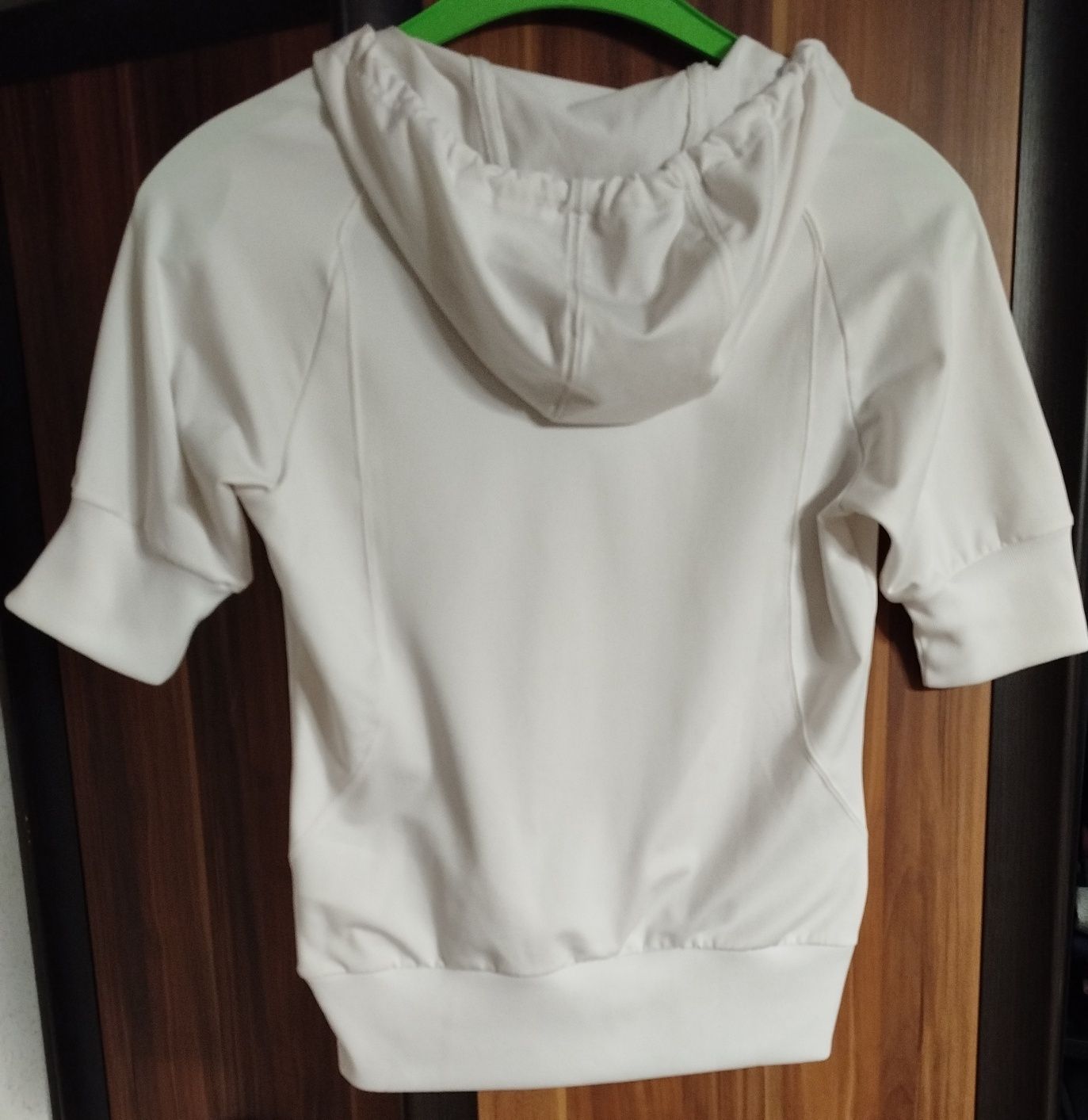 Bluza damska Adidas z krótkim rękawem rozmiar S stan idealny