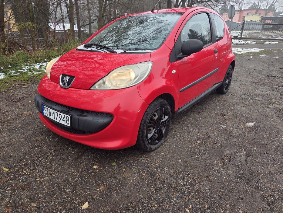 Sprzedam peugeota ekonomiczny maly   po przeglądzie
